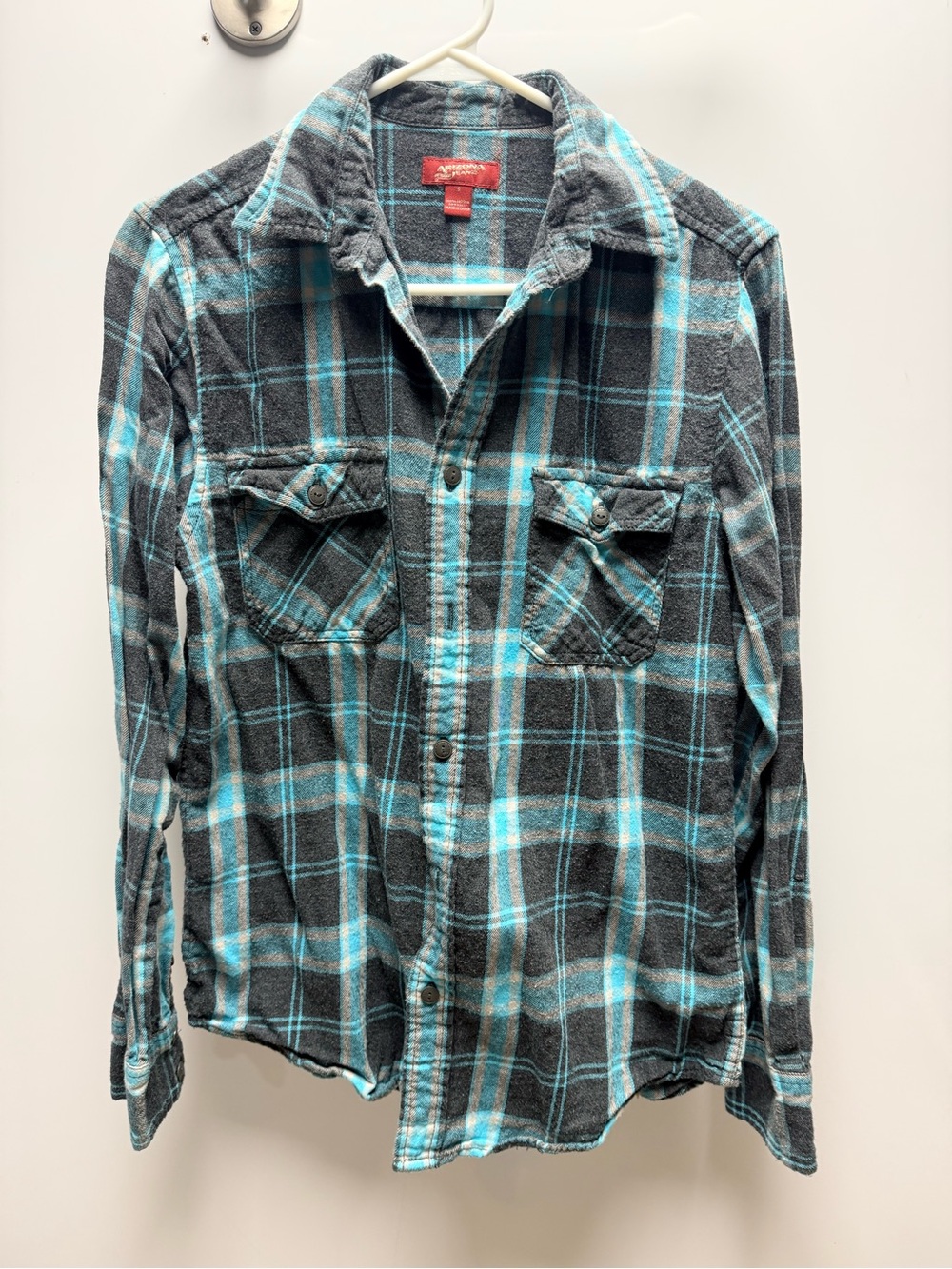 Arizona Jean Company Gray & Teal Plaid Button-Down Shirt